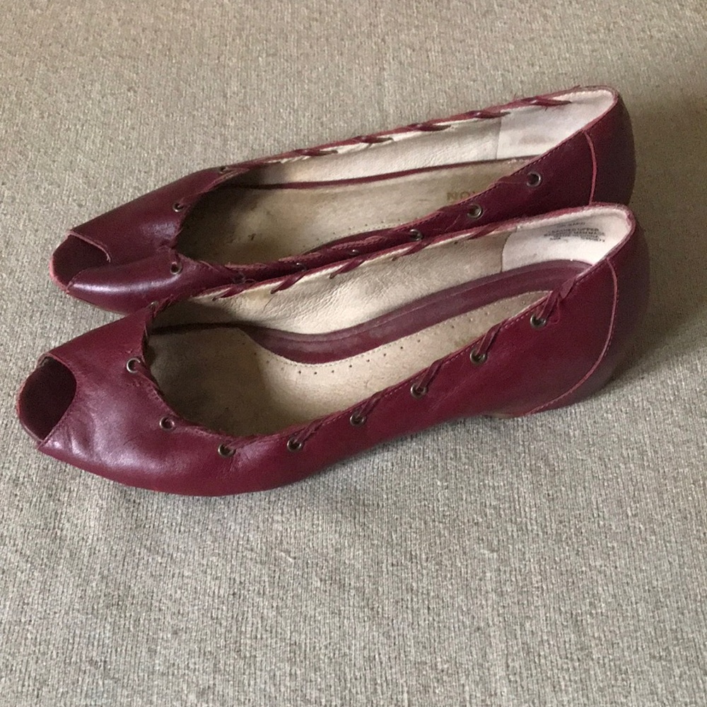 Cute peep-toe leather ballerinas, Kenneth Cole Reaction sz 8.5